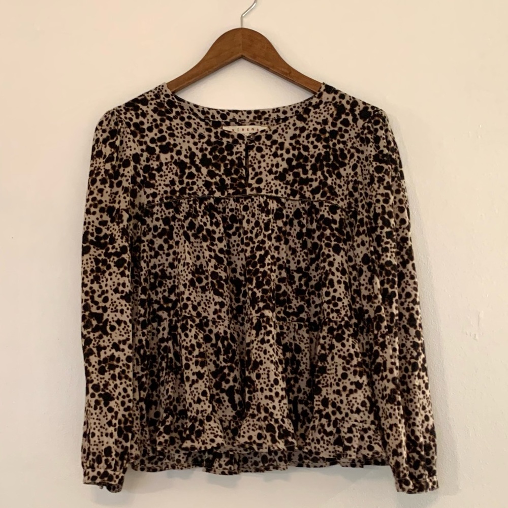 Xirena Leopard Leighton Top - Picture 1 of 6